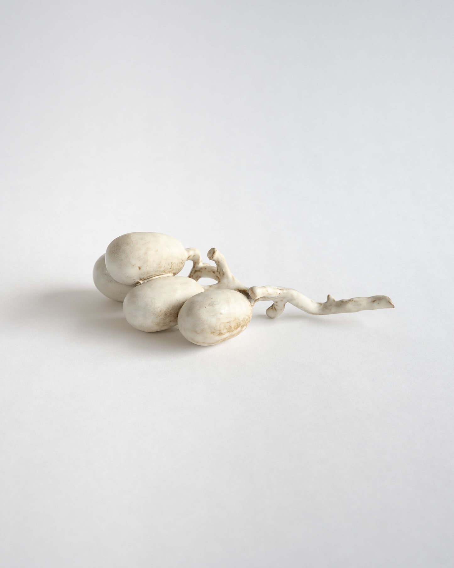 PEON CERAMIC OBJECT - GRAPES #13