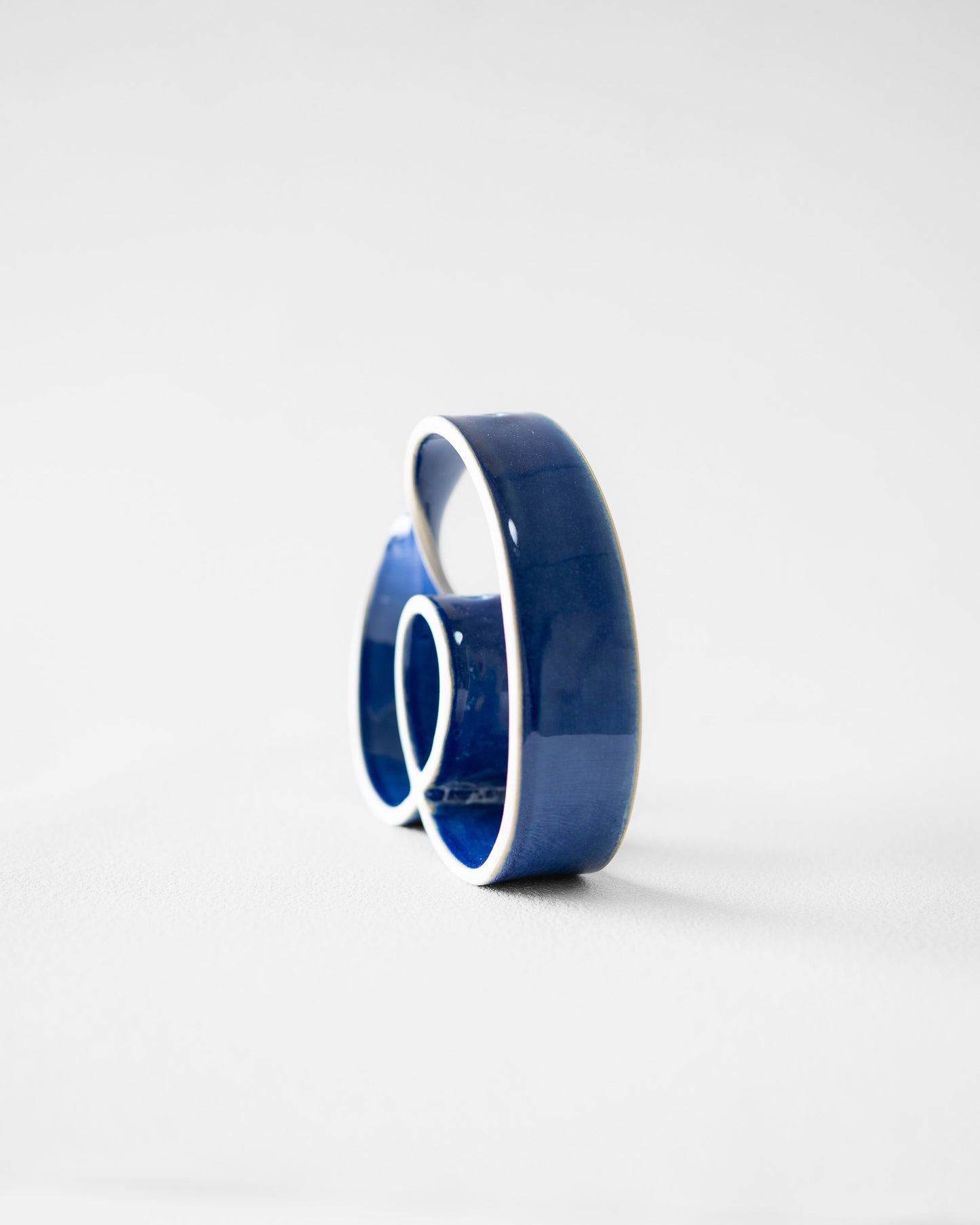 Slorence - RING VASE #23