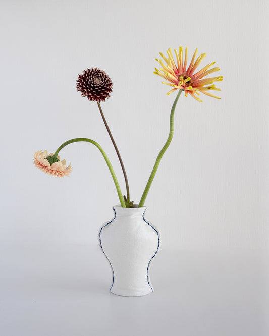 Fabramics - Round shoulder vase