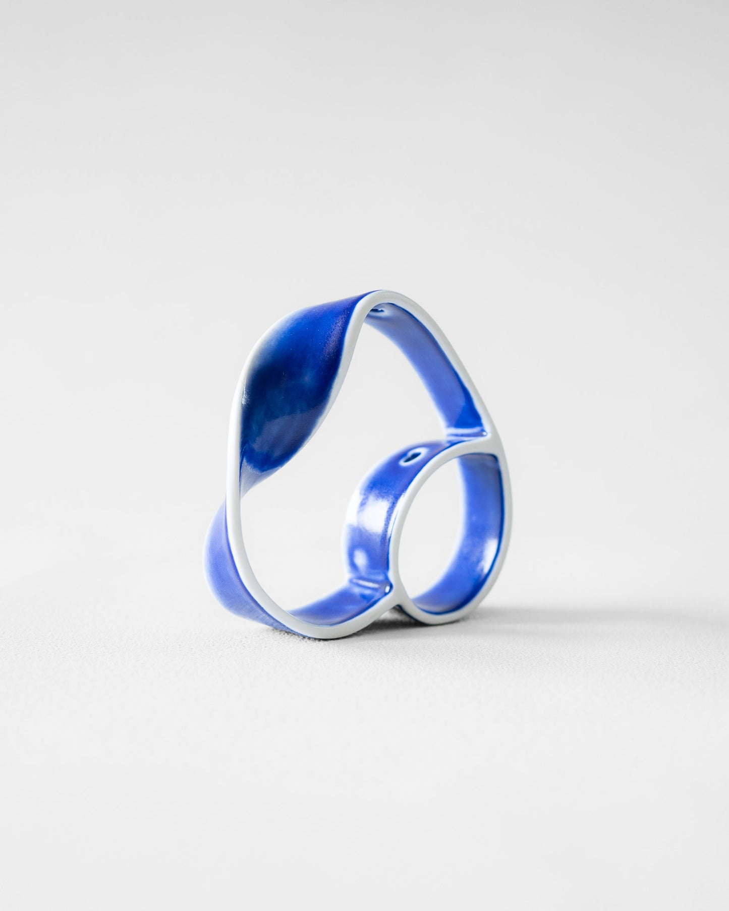 Slorence - RING VASE #24