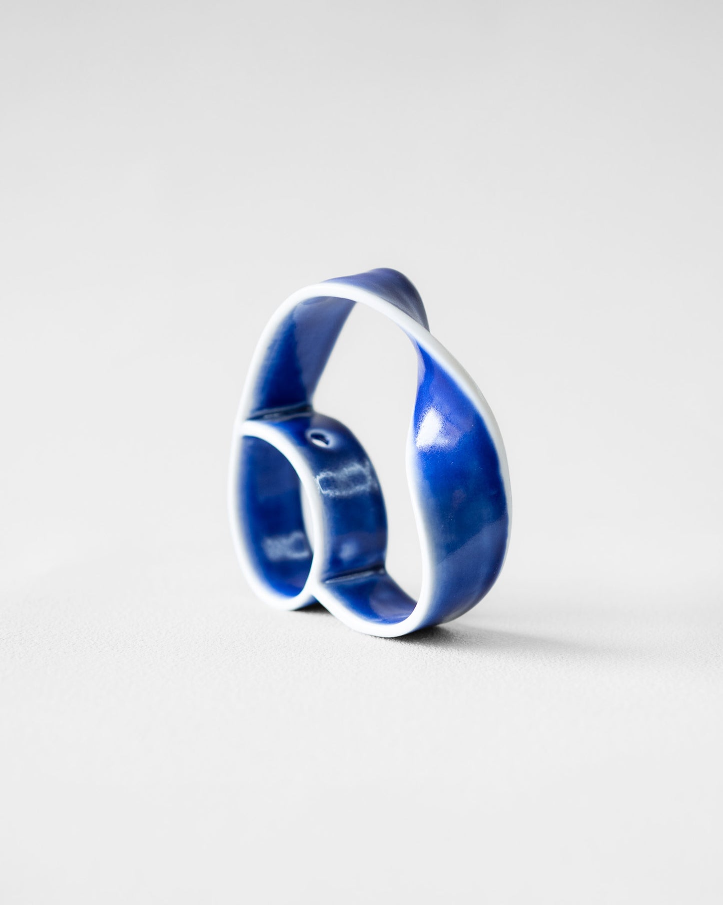 Slorence - RING VASE #24