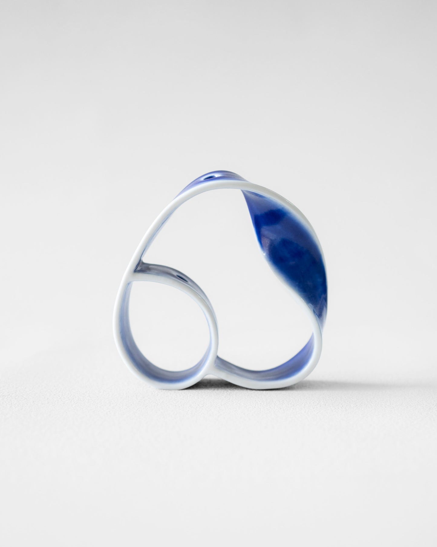 Slorence - RING VASE #24