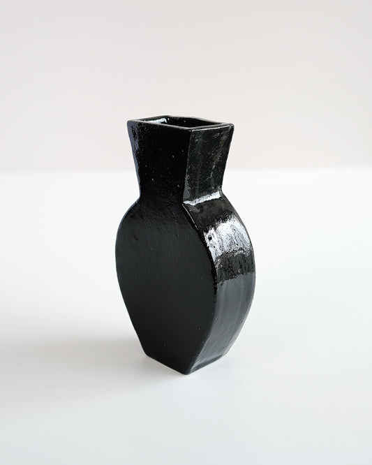 Nana Takizawa - Flower vase M #2