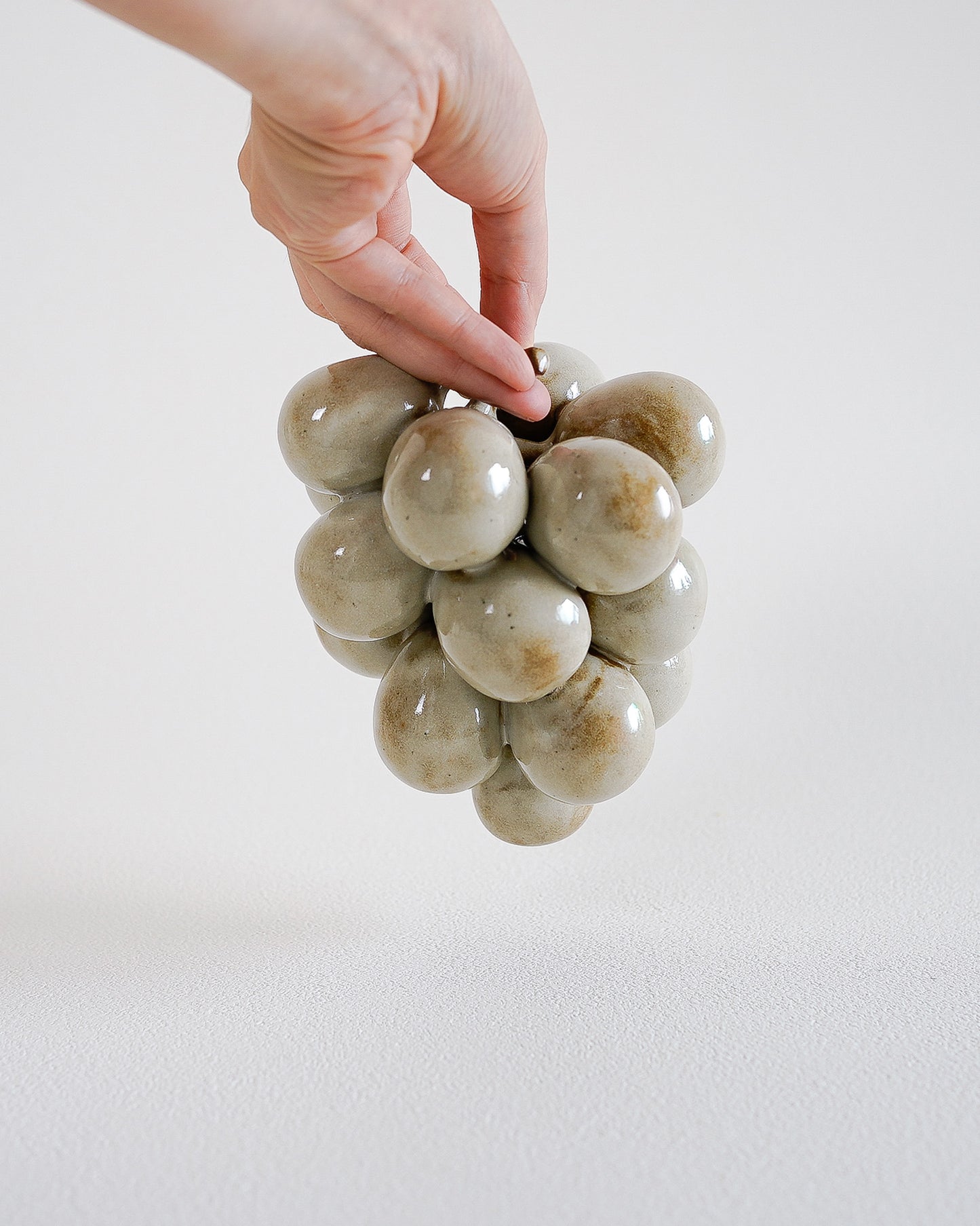 PEON CERAMIC OBJECT - GRAPES #15