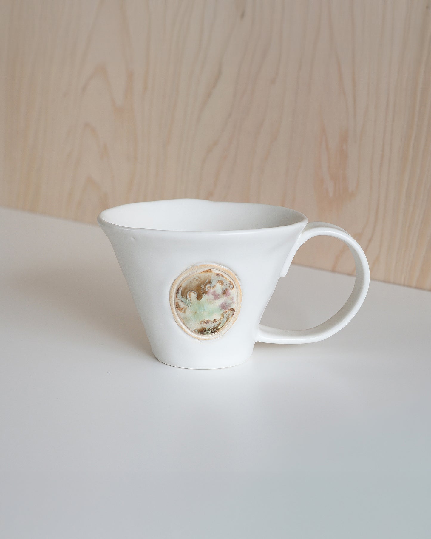 Slorence - Vignette Cup object 'Flower on the market floor, Roma'