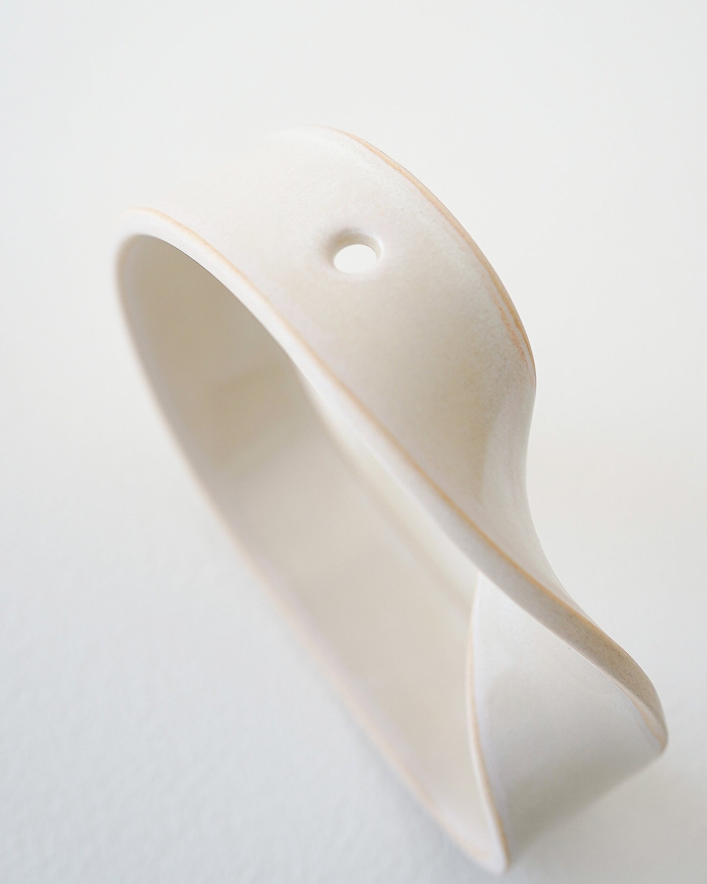 Slorence - Ring Vase B Misty White
