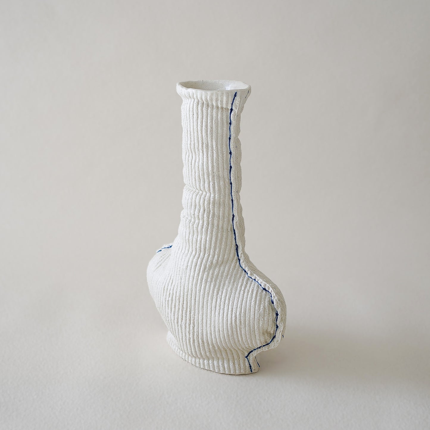 Fabramics - Corduroy long neck vase