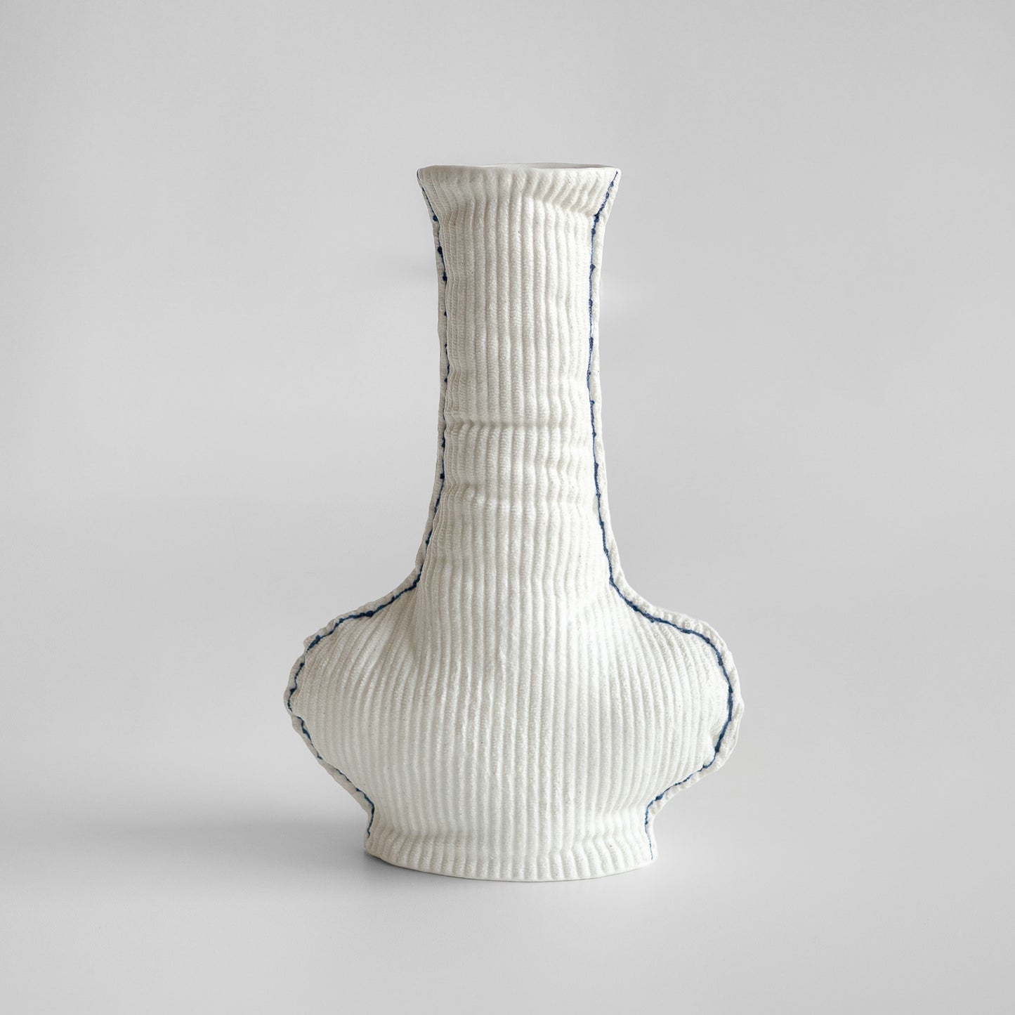 Fabramics - Corduroy long neck vase
