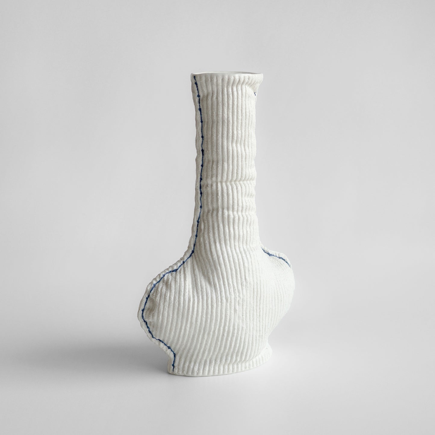 Fabramics - Corduroy long neck vase