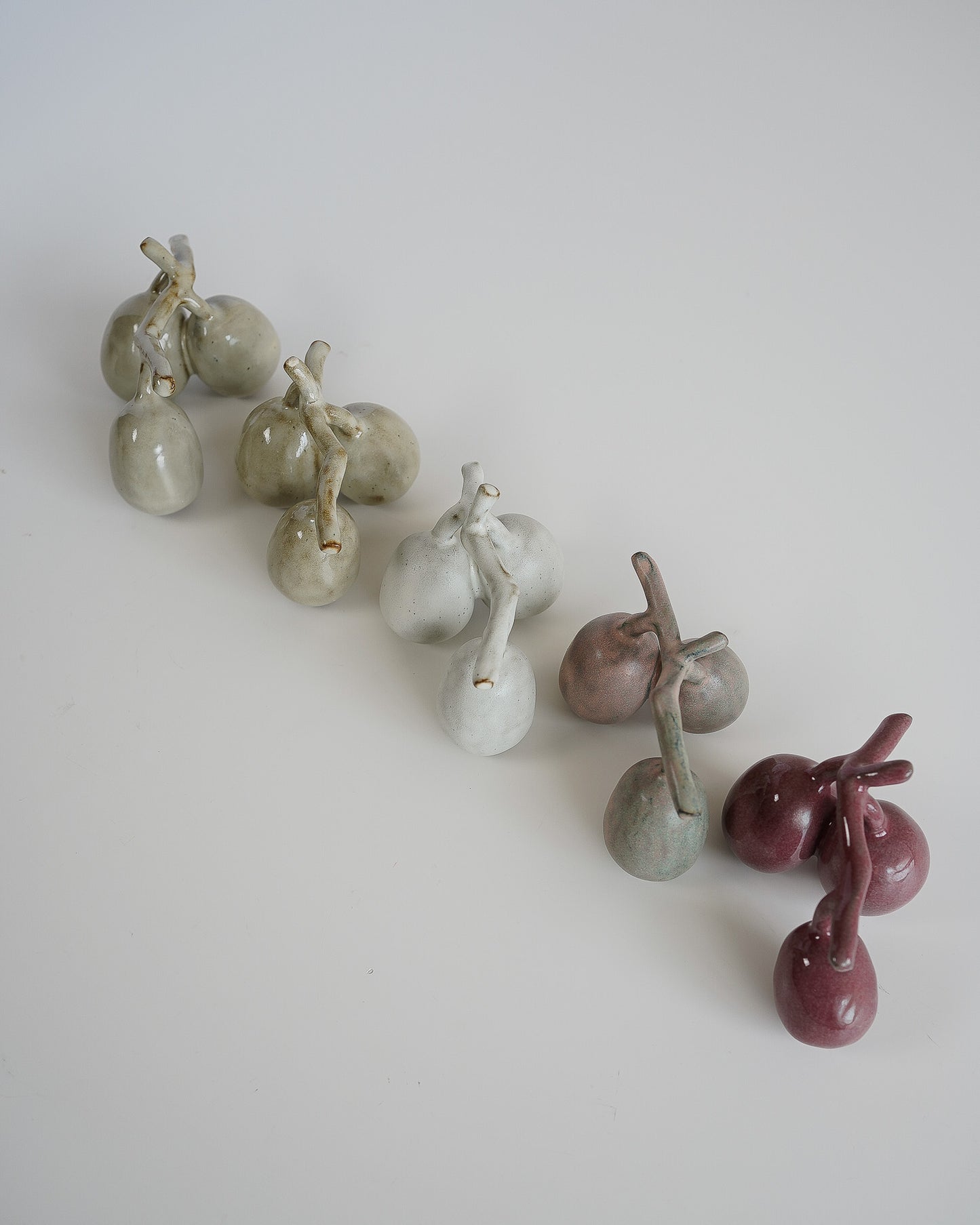 PEON CERAMIC OBJECT - GRAPES #22