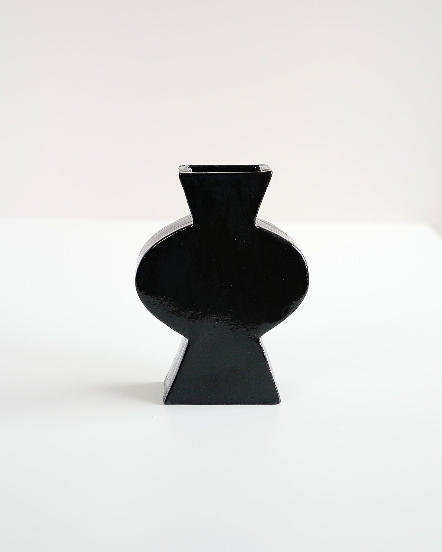 Nana Takizawa - Flower vase S #4
