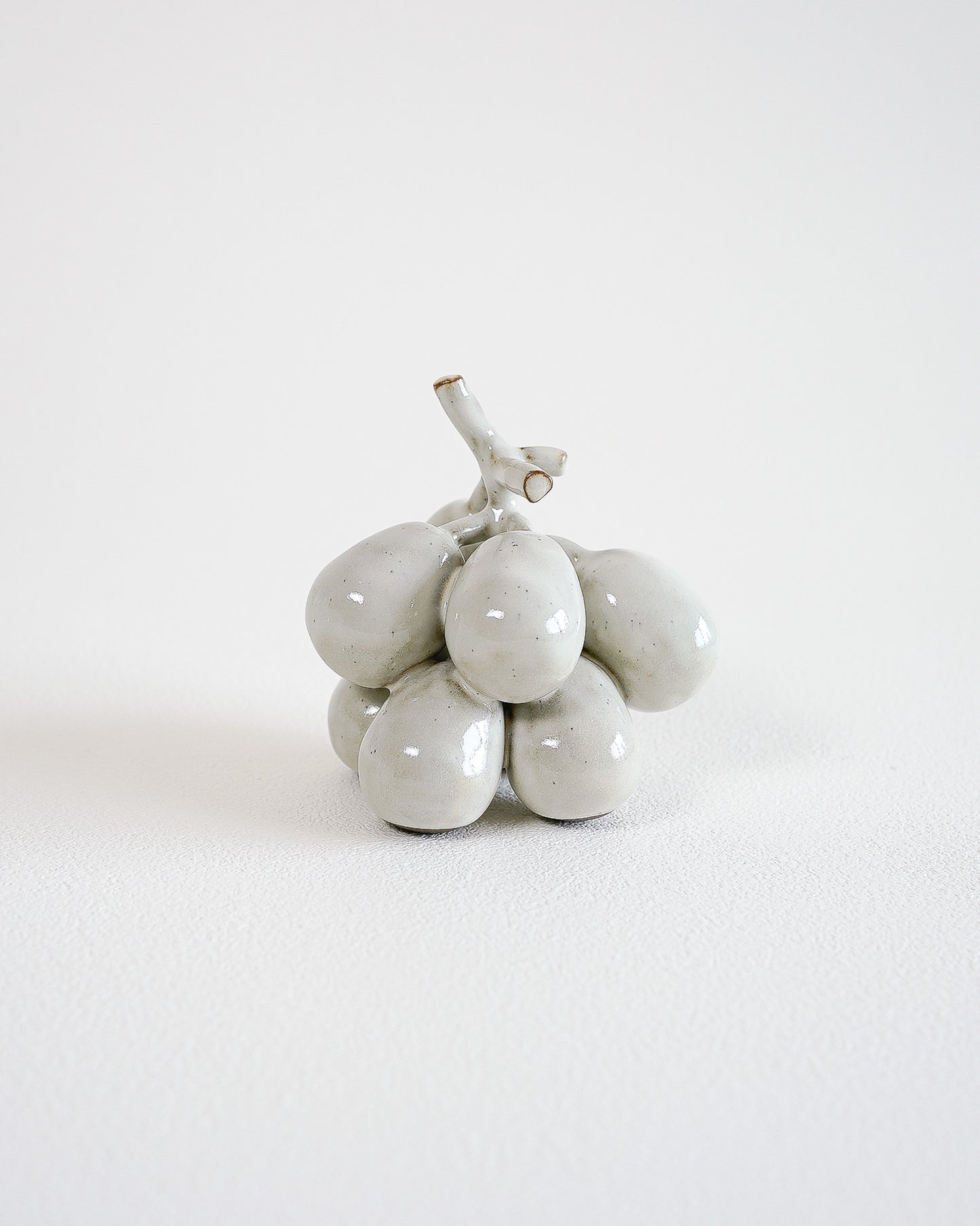 PEON CERAMIC OBJECT - GRAPES #16