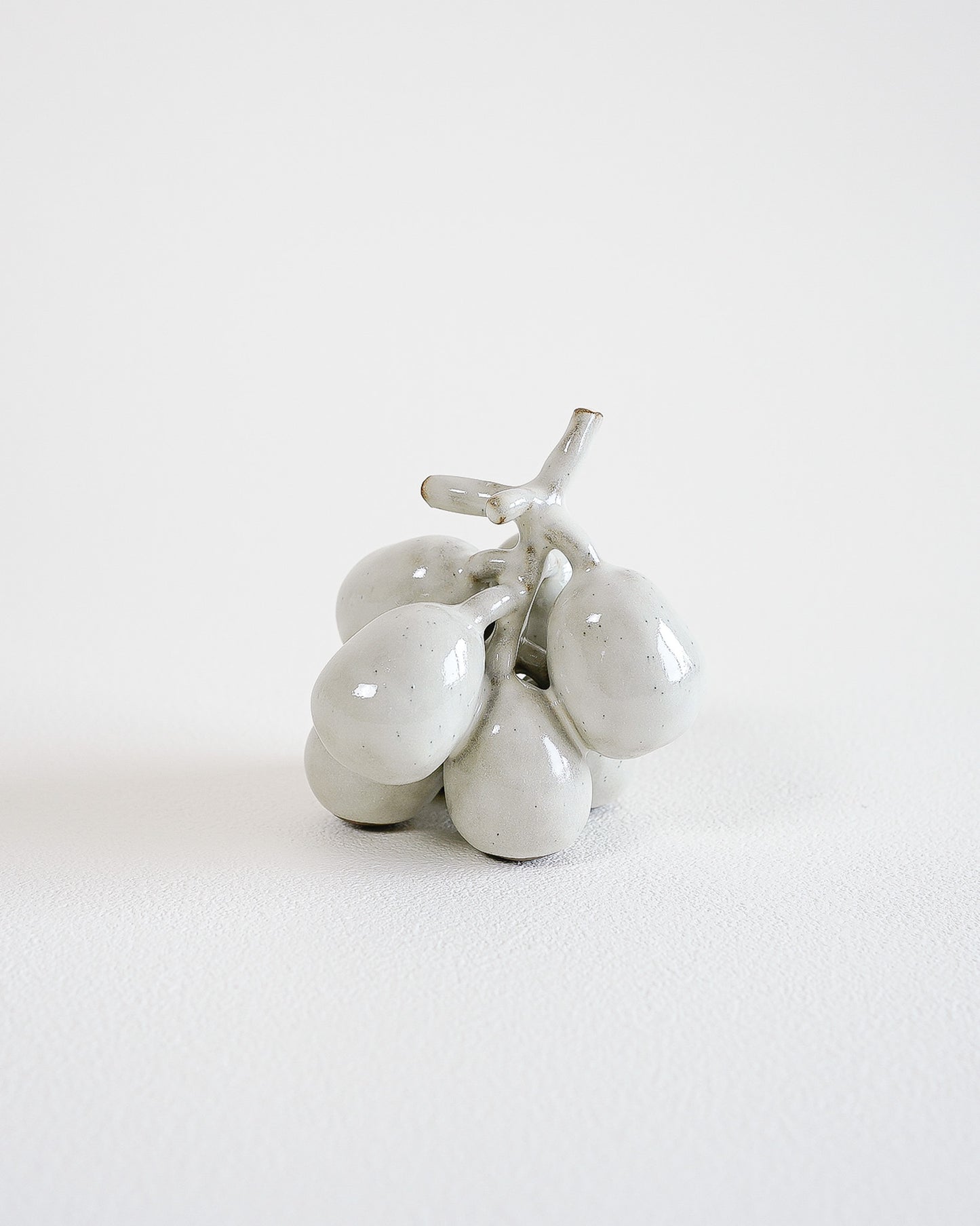 PEON CERAMIC OBJECT - GRAPES #16