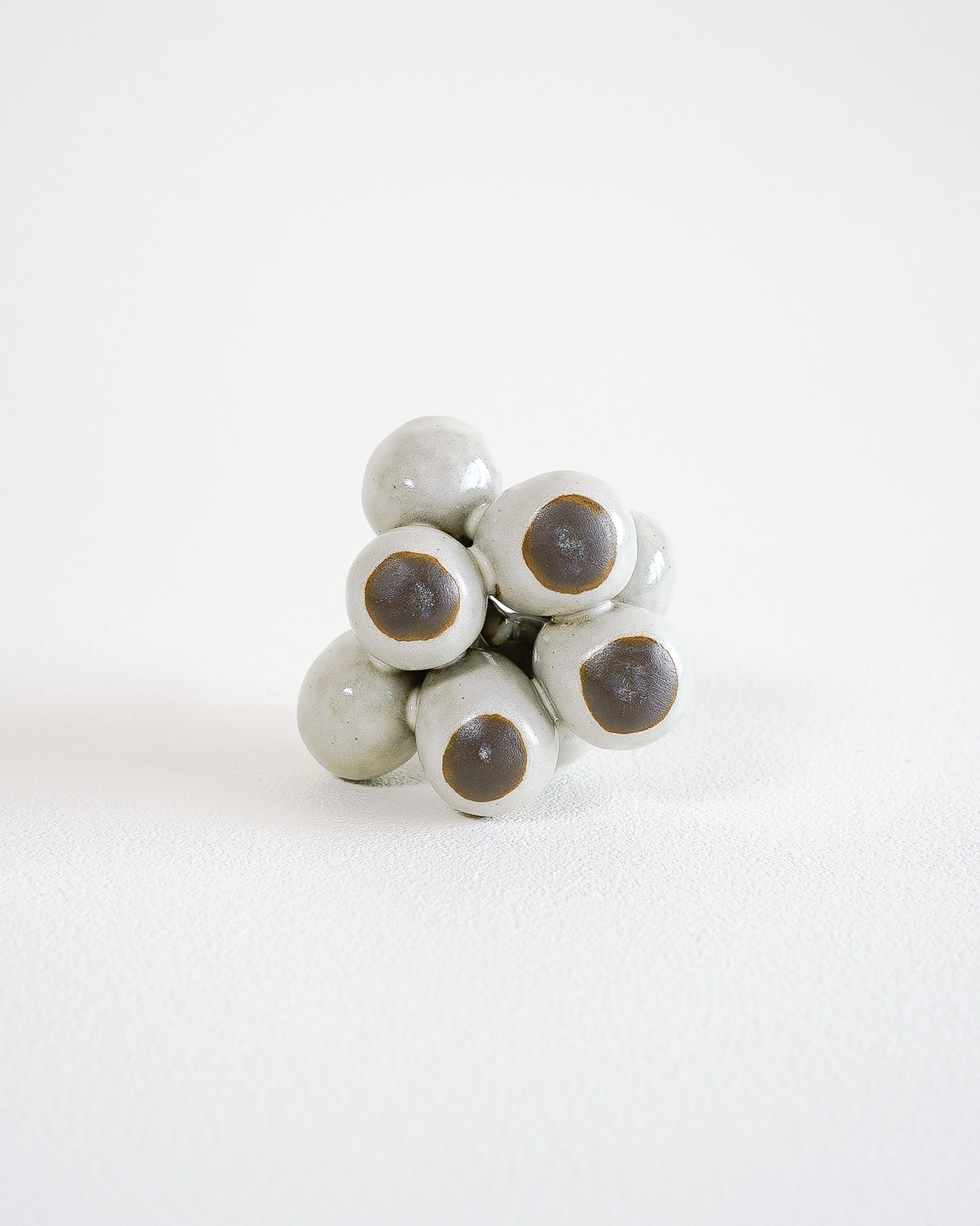 PEON CERAMIC OBJECT - GRAPES #16