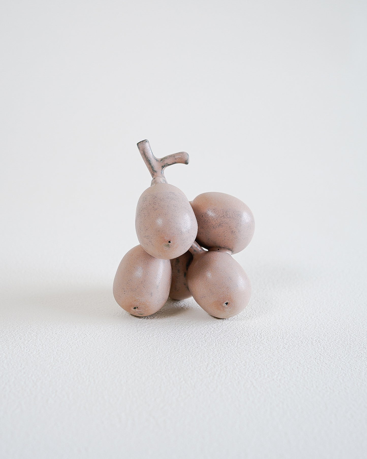 PEON CERAMIC OBJECT - GRAPES #19