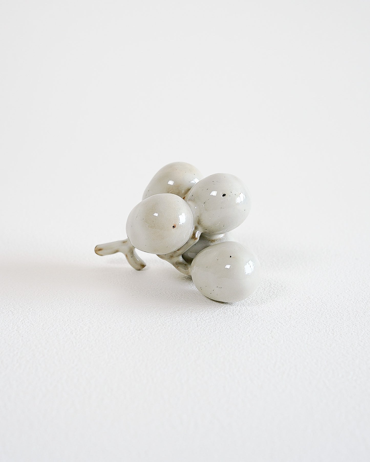 PEON CERAMIC OBJECT - GRAPES #21