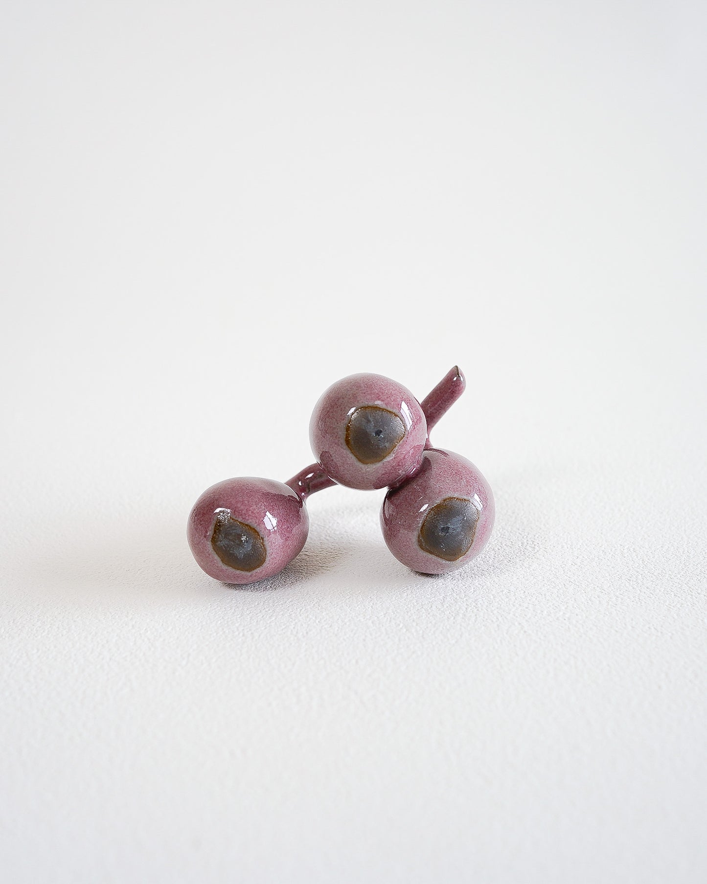 PEON CERAMIC OBJECT - GRAPES #22