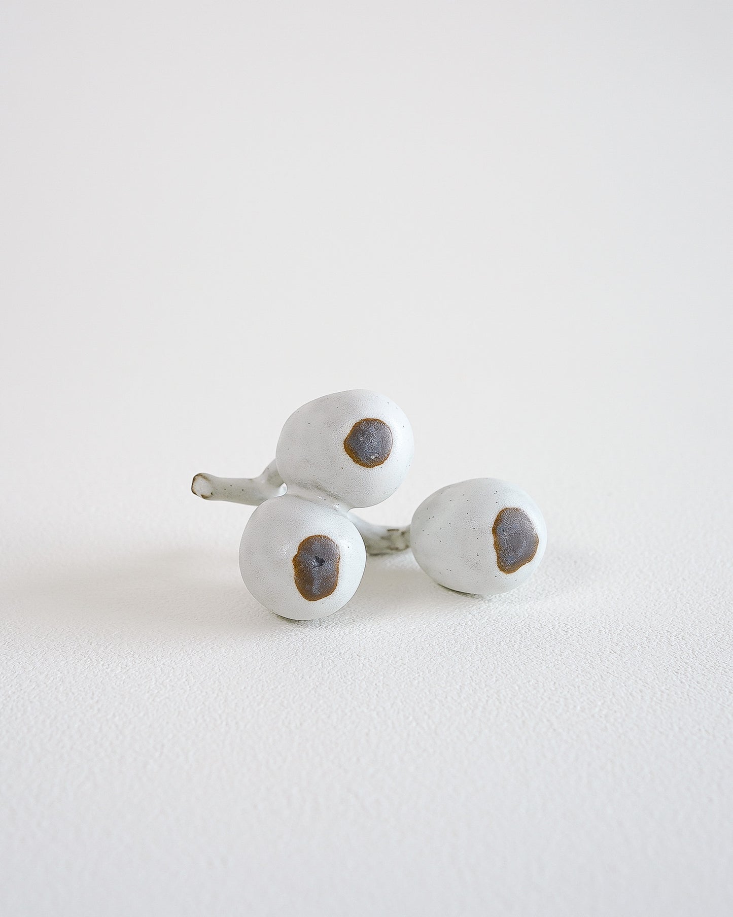 PEON CERAMIC OBJECT - GRAPES #24