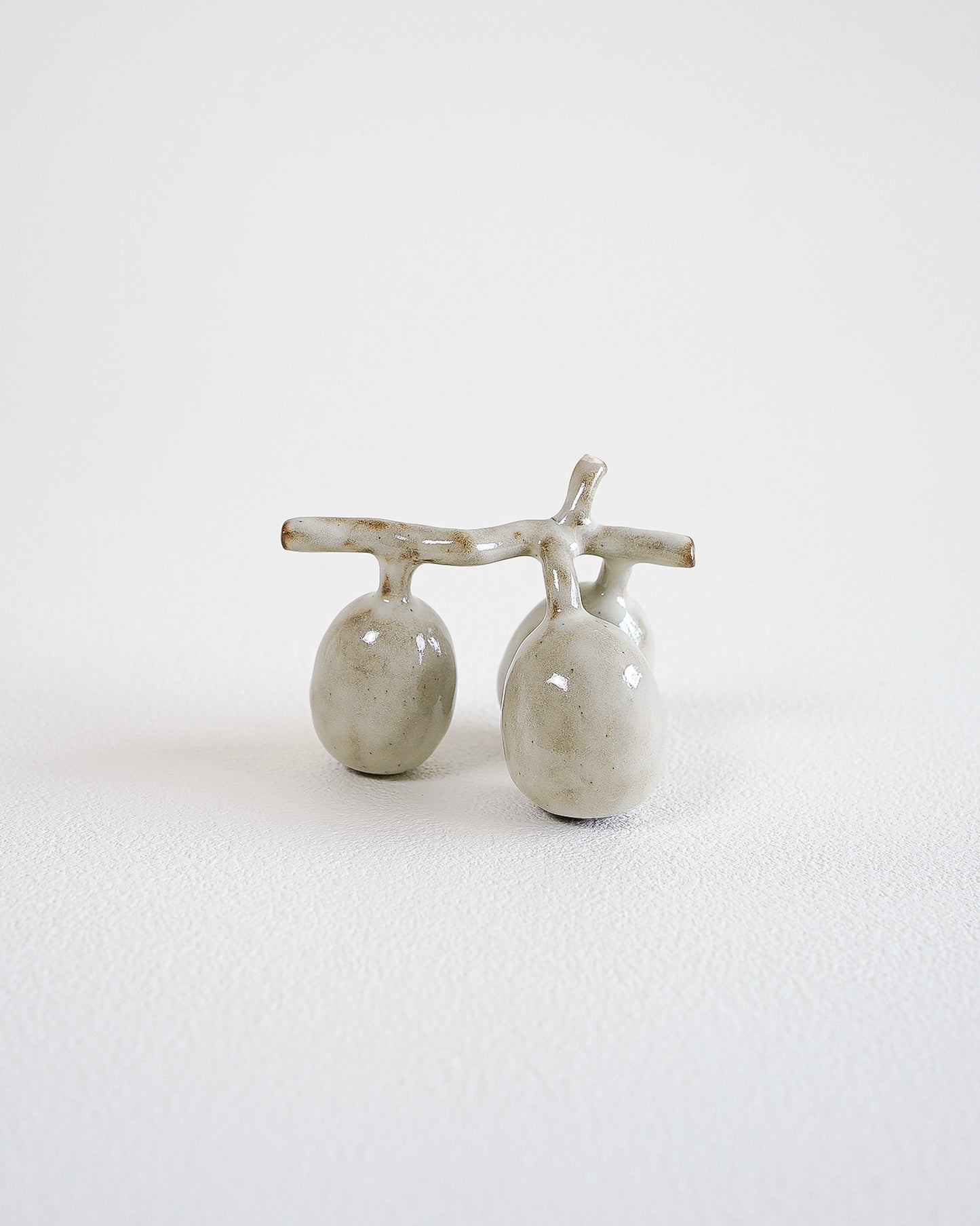PEON CERAMIC OBJECT - GRAPES #25