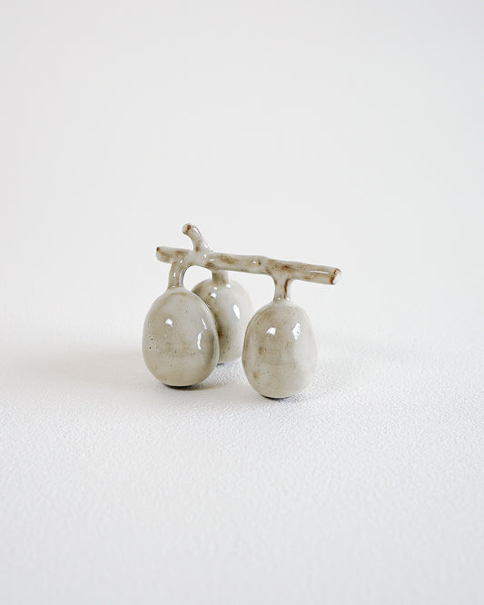 PEON CERAMIC OBJECT - GRAPES #25