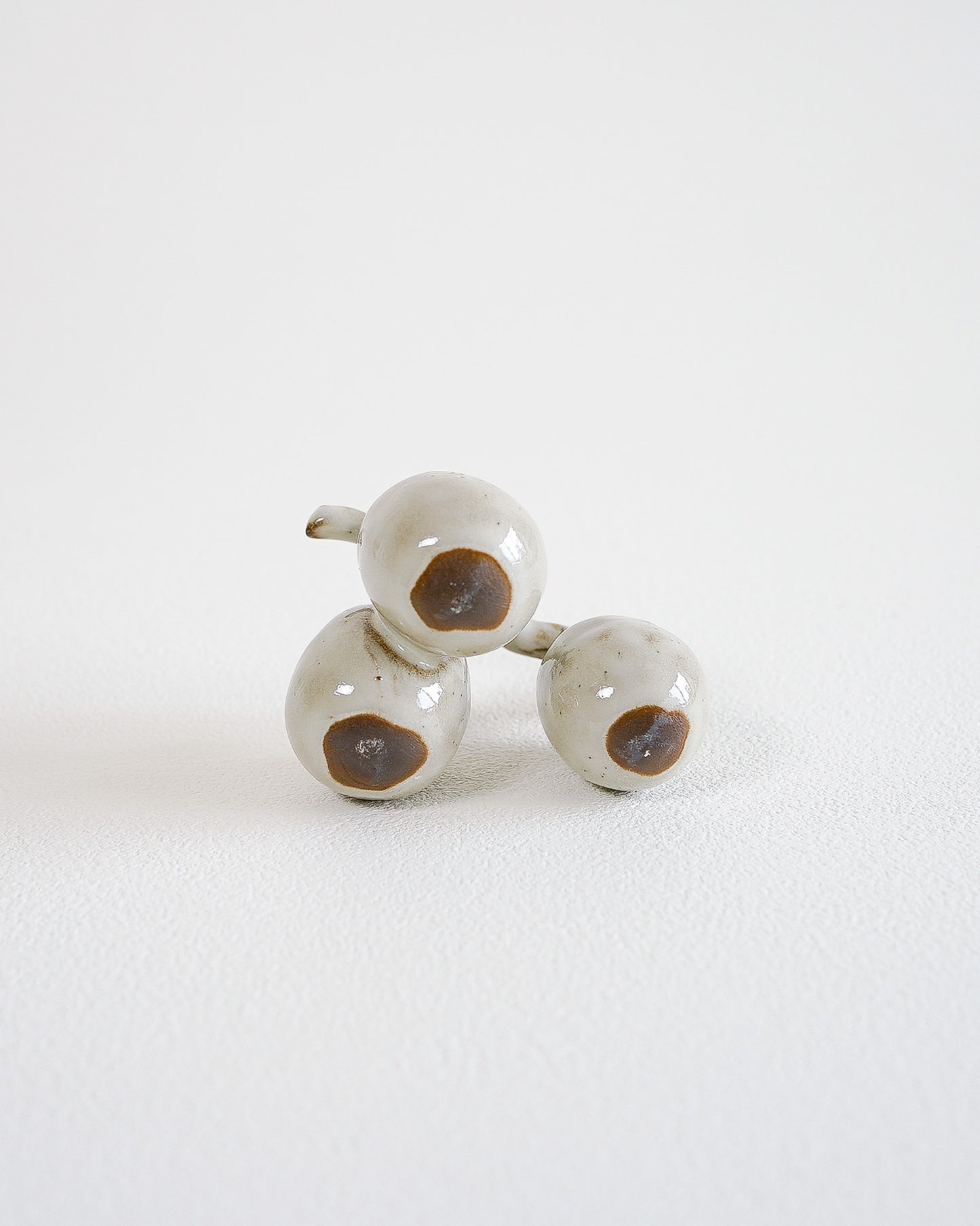 PEON CERAMIC OBJECT - GRAPES #25