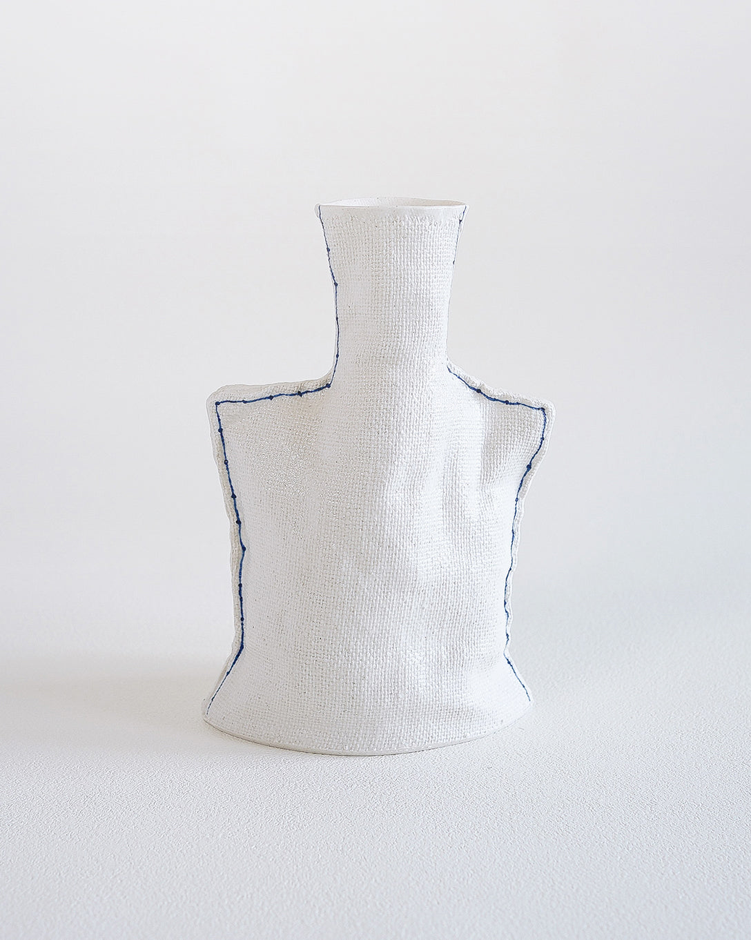 Fabramics - Square shoulder vase