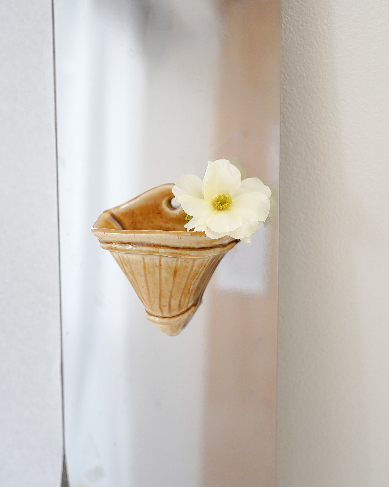 FUYOO x Slorence Wall Flower Vase - Caramel