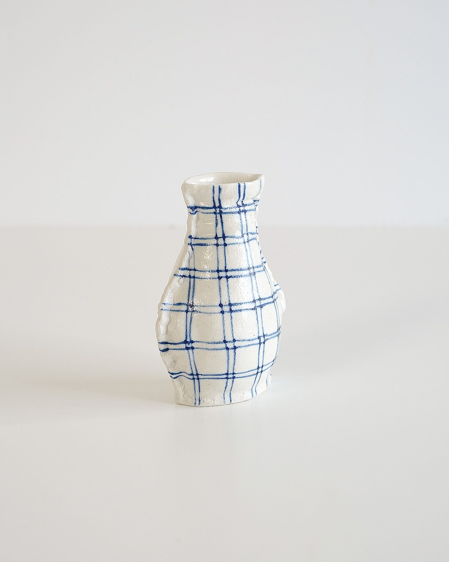 Fabramics- Long neck vase, small