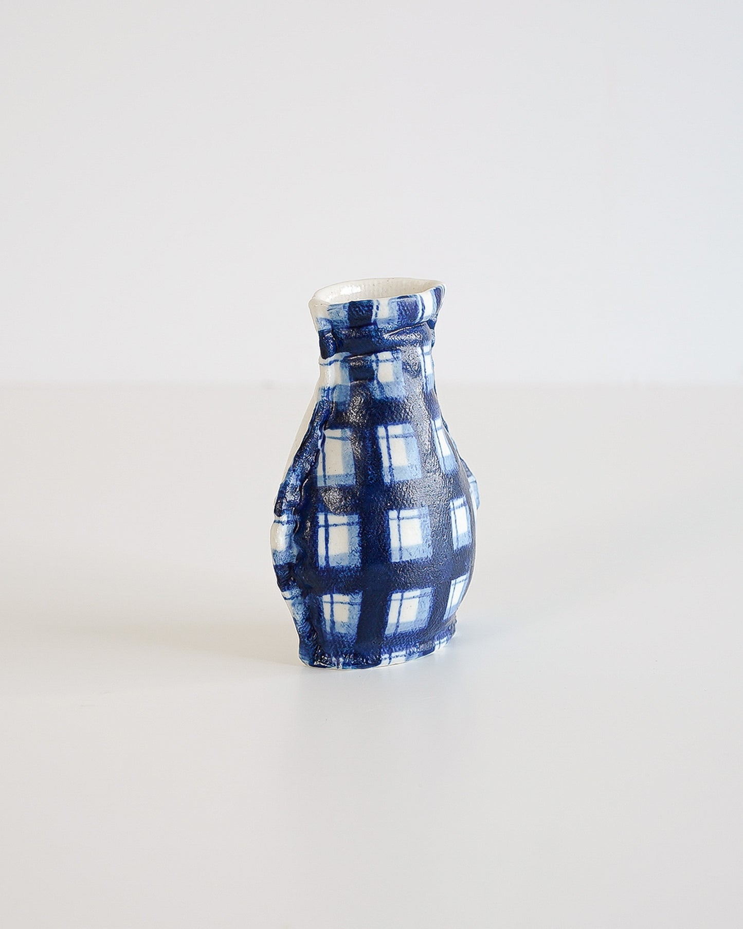 Fabramics- Long neck vase, small